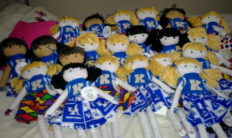 Handmade Doll Clothes - Fan Posted on LaCartera Facebook Page